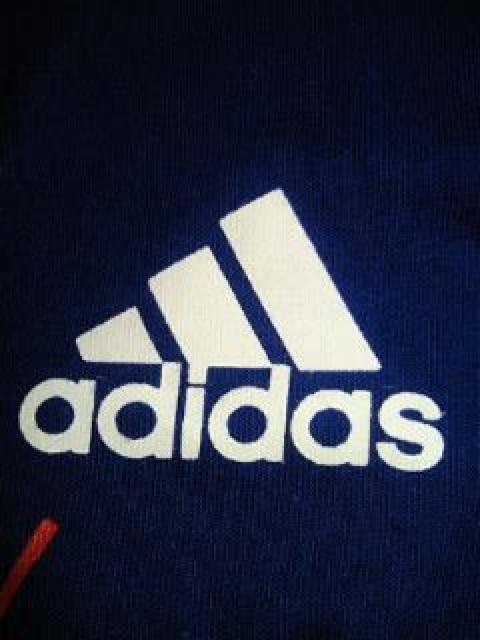 サッカー 日本代表 キリン 勝ちT ユニフォーム デザイン Tシャツ ブルー Sサイズ adidas < ブランド  サッカー 日本代表 キリン 勝ちT ユニフォーム デザイン Tシャツ ブルー Sサイズ adidas < ブランドの