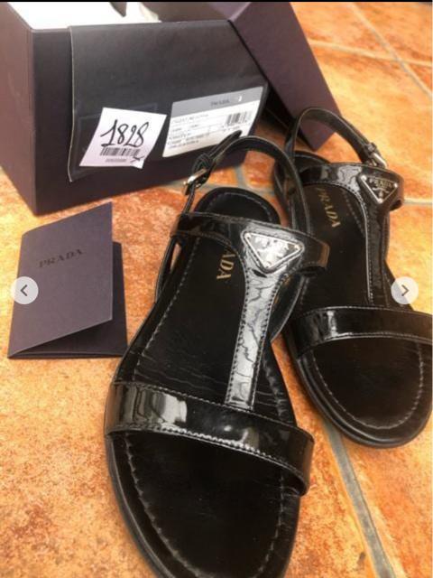 PRADA v_@~[@T_@Gi@{vU[@@37ii23.5j