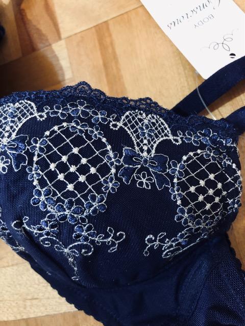 新品☆ ワコール 【B70】ブラ&ショーツ/定価2530円 < 女性ファッション  新品☆ ワコール 【B70】ブラ&ショーツ/定価2530円 < 女性ファッションの