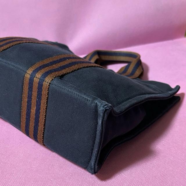 HERMES Fourre-Tout �G�����X PM �t�[���g�D �g�[�g�o�b�O �l�C�r�[ �u���E�� �� �u�����h�� 