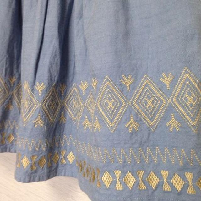 ページボーイ◆デニム ブルー  刺繍 フレア ミニスカート M < ブランド  ページボーイ◆デニム ブルー  刺繍 フレア ミニスカート M < ブランドの