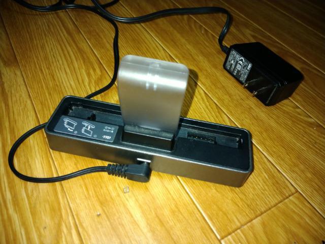 充電卓上ホルダーKYY21PUA・ACアダプターKYL21PQA < 家電/AV  充電卓上ホルダーKYY21PUA・ACアダプターKYL21PQA < 家電/AVの