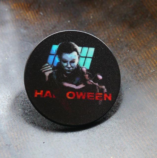 新品 ハロウィン マイケル・マイヤーズ ピンブローチ ピンバッジ ピンズ < 男性アクセサリー/時計  新品 ハロウィン マイケル・マイヤーズ ピンブローチ ピンバッジ ピンズ  < 男性アクセサリー/時計の