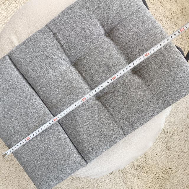 ☆美品 特殊2つ折りチェアクッション厚手 ライトグレー 2個セット☆ < インテリア/ライフ  ☆美品 特殊2つ折りチェアクッション厚手 ライトグレー 2個セット☆ < インテリア/ライフの