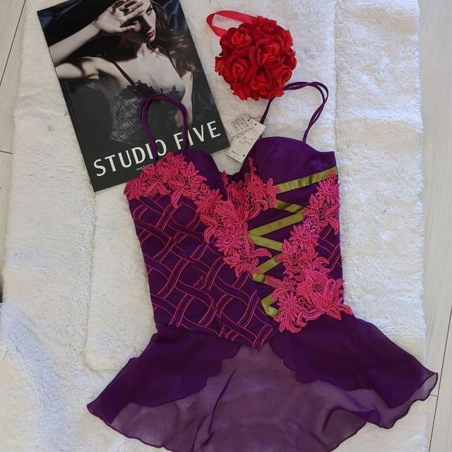 STUDIO FIVE/スタディオファイブ/65G/カップ付キャミソール/80/VI/27500円税込/栄光の影/称賛への階段 < 女性ファッション  STUDIO FIVE/スタディオファイブ/65G/カップ付キャミソール/80/VI/27500円税込/栄光の影/称賛への階段  < 女性ファッションの