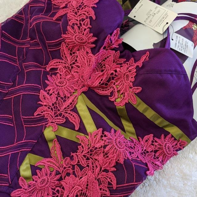 STUDIO FIVE/スタディオファイブ/65G/カップ付キャミソール/80/VI/27500円税込/栄光の影/称賛への階段 < 女性ファッション  STUDIO FIVE/スタディオファイブ/65G/カップ付キャミソール/80/VI/27500円税込/栄光の影/称賛への階段 < 女性ファッションの