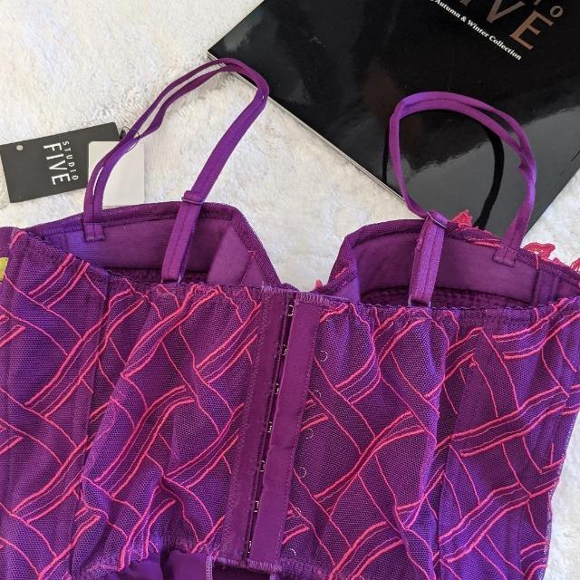 STUDIO FIVE/スタディオファイブ/65G/カップ付キャミソール/80/VI/27500円税込/栄光の影/称賛への階段 < 女性ファッション  STUDIO FIVE/スタディオファイブ/65G/カップ付キャミソール/80/VI/27500円税込/栄光の影/称賛への階段 < 女性ファッションの