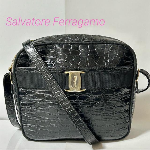 Salvatore Ferragamo �t�F���K�� ���@�� �N���R�^���� A21 6577 �V�����_�[�o�b�O �u���b�N �S�[���h  �� �u�����h�� 