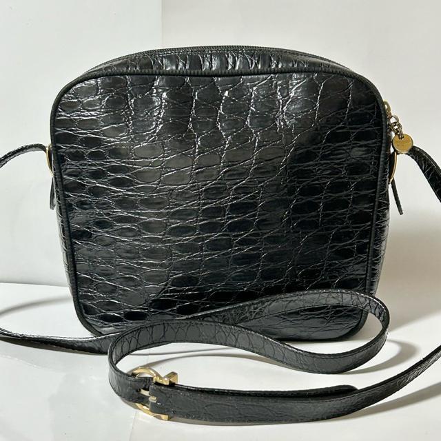 Salvatore Ferragamo �t�F���K�� ���@�� �N���R�^���� A21 6577 �V�����_�[�o�b�O �u���b�N �S�[���h �� �u�����h�� 