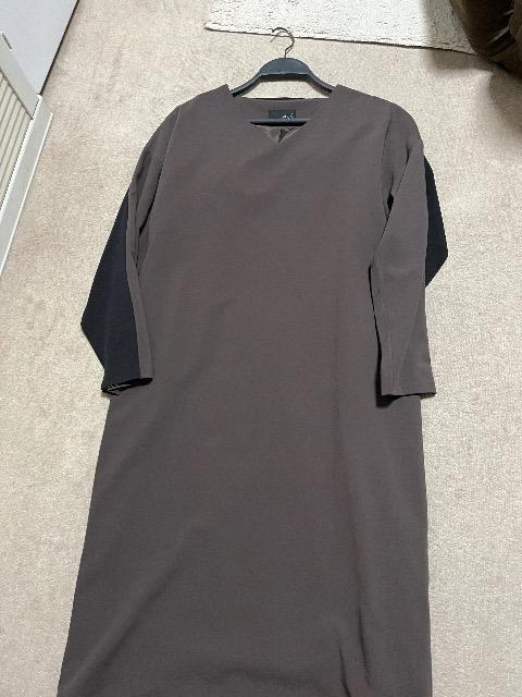 スコットクラブ系後ろケープデザインワンピース < ブランド スコットクラブ系後ろケープデザインワンピース < ブランドの