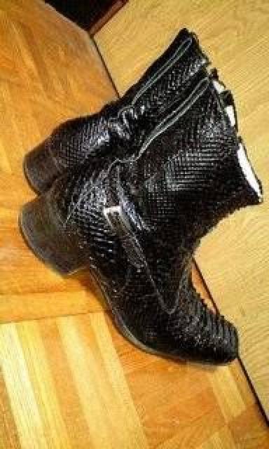 人気ヒロムタカハラロエン エナメルパイソンレザーブーツ41 < ブランド 人気ヒロムタカハラロエン エナメルパイソンレザーブーツ41 < ブランドの