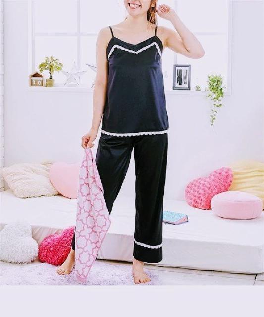 Mサイズ光沢ツルツル素材キュートに可愛い!キャミソール&ロングパンツ上下ルームウェア!セット! < 女性ファッション  Mサイズ光沢ツルツル素材キュートに可愛い!キャミソール&ロングパンツ上下ルームウェア!セット!  < 女性ファッションの