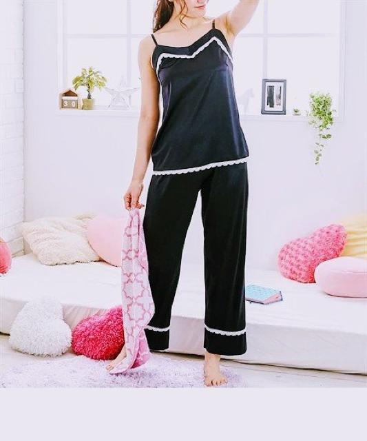 Mサイズ光沢ツルツル素材キュートに可愛い!キャミソール&ロングパンツ上下ルームウェア!セット! < 女性ファッション  Mサイズ光沢ツルツル素材キュートに可愛い!キャミソール&ロングパンツ上下ルームウェア!セット! < 女性ファッションの