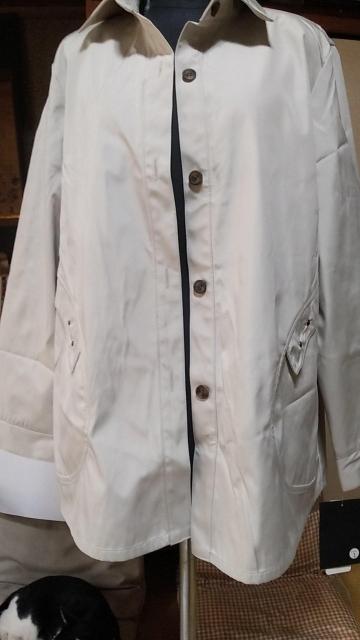 春秋用コート  Three Flora < 女性ファッション  春秋用コート  Three Flora  < 女性ファッションの