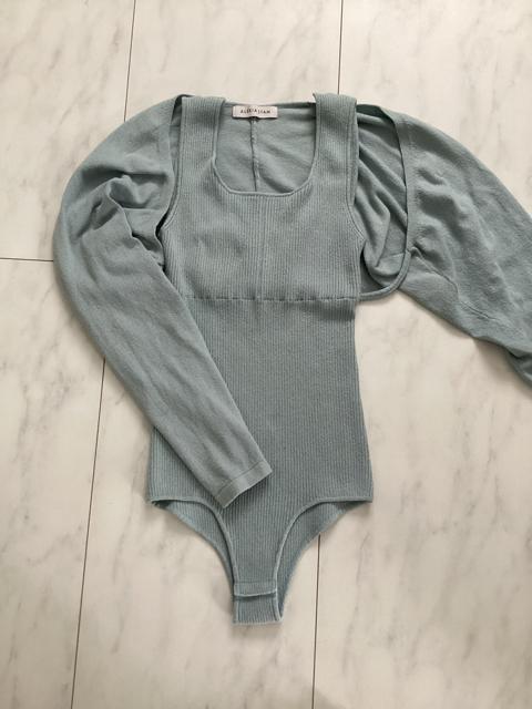 ALEXIA STAM {fBX[c@{@Zbg@AVAX^@J[fBK  t@bV 