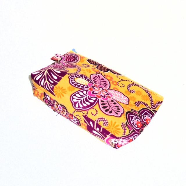 yQPpzFubh[Vera BradleyyOlivia in Bali Goldzt@Xi[|[`  t@bV 