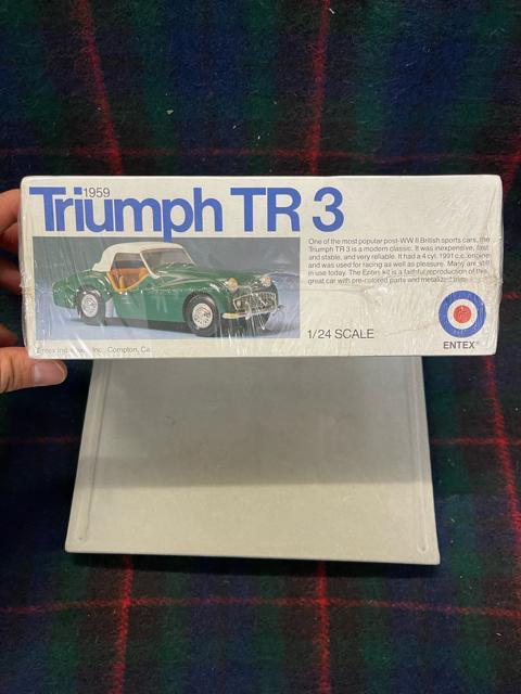 ENTEX 1959 Triumph TR3 1/24 SCALE プラモデル 日本語説明書入り < ホビー ENTEX 1959 Triumph TR3 1/24 SCALE プラモデル 日本語説明書入り < ホビーの