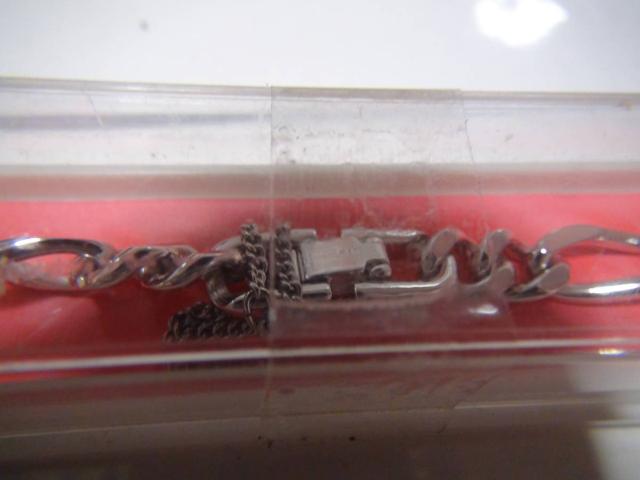 Marumanのレディース用腕時計のベルト新品箱入り!。 < 女性アクセサリー/時計  Marumanのレディース用腕時計のベルト新品箱入り!。 < 女性アクセサリー/時計の