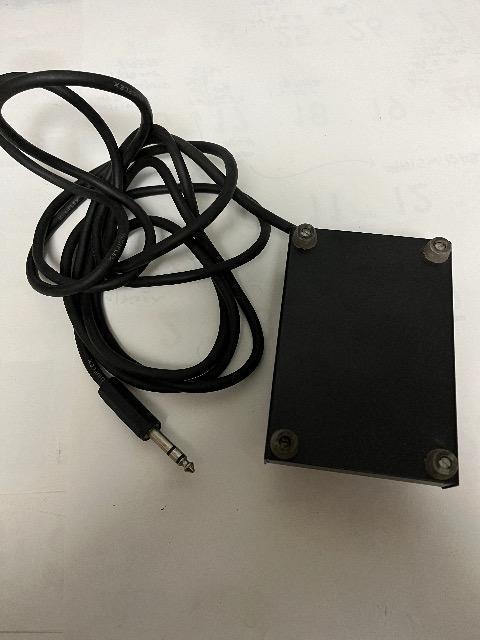 KMD社製2連フットスイッチ < ホビー  KMD社製2連フットスイッチ < ホビーの