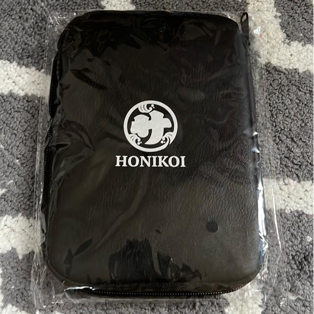 (新品)貴重品まとめるポーチ < 女性ファッション (新品)貴重品まとめるポーチ < 女性ファッションの