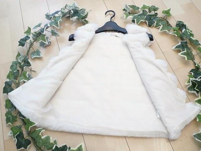 新品 ファー ジレ ベスト アイボリー 秋 冬 上質 フェイクファー ふわふわ ボリューム 羽織り 8736 ML < 女性ファッション 新品 ファー ジレ ベスト アイボリー 秋 冬 上質 フェイクファー ふわふわ ボリューム 羽織り 8736 ML < 女性ファッションの