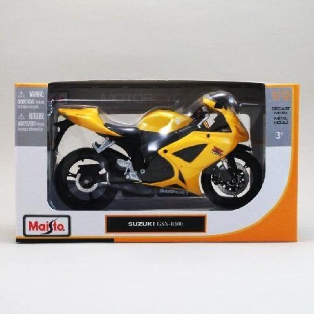 バイク 模型 1/12 Suzuki GSX R-600 '06 バイク < ホビー  バイク 模型 1/12 Suzuki GSX R-600 '06 バイク < ホビーの