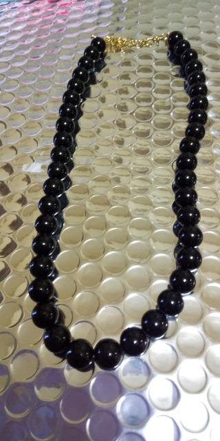 黒のパールネックレス < 女性アクセサリー/時計 黒のパールネックレス < 女性アクセサリー/時計の