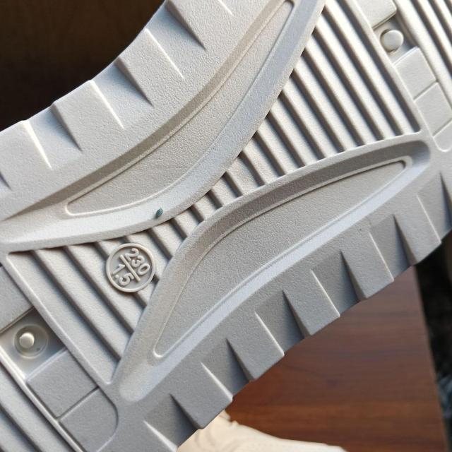 Vi 23cm fB[X Xj[J[ zCg V[Y C JWA  t@bV 