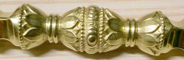 独鈷杵 13cm 真鍮製 仏教美術 密教法具 ヴァジュラ 金剛杵 Vajra < インテリア/ライフ  独鈷杵 13cm 真鍮製 仏教美術 密教法具 ヴァジュラ 金剛杵 Vajra < インテリア/ライフの