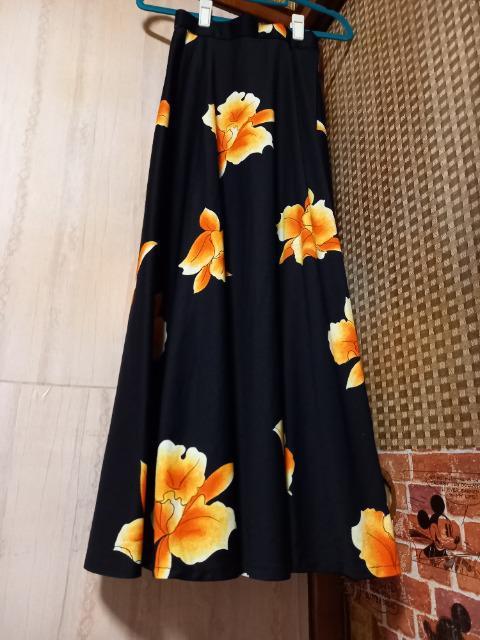 美品⭐ロングフレアスカート⭐ラップスカート★フリーサイズ【ダンス,コーラス,衣装etc】 < 女性ファッション  美品⭐ロングフレアスカート⭐ラップスカート★フリーサイズ【ダンス,コーラス,衣装etc】  < 女性ファッションの