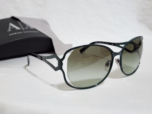 正規美 レア! ハイド着 同型 アルマーニエクスチェンジ ゴシックメタルサングラス 黒系緑 A/X アイコンロゴ ロック 付属有 < ブランド  正規美 レア! ハイド着 同型 アルマーニエクスチェンジ ゴシックメタルサングラス 黒系緑 A/X アイコンロゴ ロック 付属有 < ブランドの