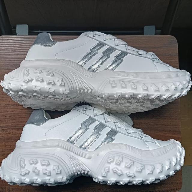 新品 25cm レディース スニーカー ホワイト シューズ 靴 身長アップ 厚底 < 男性ファッション  新品 25cm レディース スニーカー ホワイト シューズ 靴 身長アップ 厚底 < 男性ファッションの