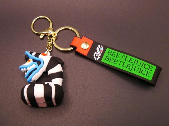 新品 ビートルジュース Beetlejuice サンドワーム キーホルダー バッグチャーム < ホビー 新品 ビートルジュース Beetlejuice サンドワーム キーホルダー バッグチャーム < ホビーの