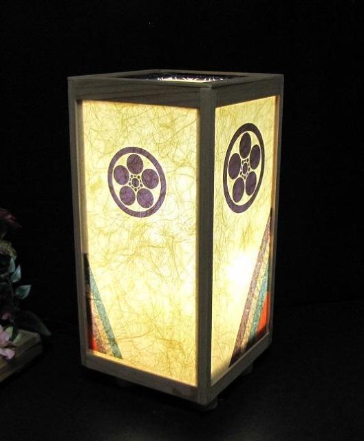 粗目和紙の温もりを/家紋の止まり木=「丸に梅鉢」/至福の灯火/LED・檜枠造・フイルム加工・軽量/ < 家電/AV  粗目和紙の温もりを/家紋の止まり木=「丸に梅鉢」/至福の灯火/LED・檜枠造・フイルム加工・軽量/ < 家電/AVの