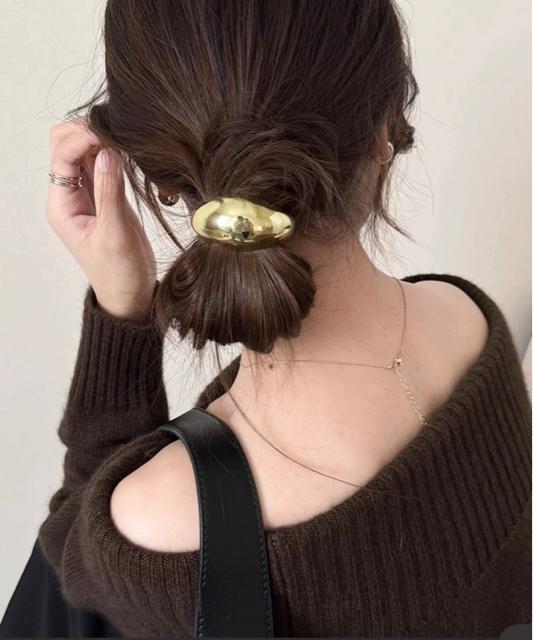 メタルヘアゴム【新品未使用】ゴールド 金●ヘアアクセサリー ヘアゴム メタルアクセサリー●韓国ファッション < 女性ファッション  メタルヘアゴム【新品未使用】ゴールド 金●ヘアアクセサリー ヘアゴム メタルアクセサリー●韓国ファッション < 女性ファッションの