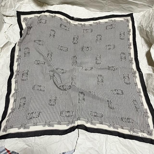 【Christian Dior】 ハンカチ / バンダナ・スカーフ < ブランド 【Christian Dior】 ハンカチ / バンダナ・スカーフ < ブランドの