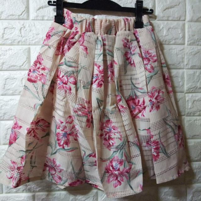 Emsexcite★新品★レース調花柄スカート/サーモンピンク < ブランド  Emsexcite★新品★レース調花柄スカート/サーモンピンク < ブランドの