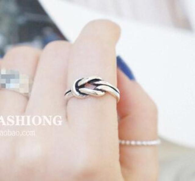 送料無料※高級感 クロス 指輪 フリーサイズ リング 贈り物 (10号〜21号) レディース シルバー 新品 < 女性アクセサリー/時計 送料無料※高級感 クロス 指輪 フリーサイズ リング 贈り物 (10号〜21号) レディース シルバー 新品 < 女性アクセサリー/時計の