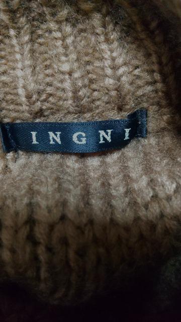 INGUNIのセーター★Mサイズ★キャラメル色 < 女性ファッション  INGUNIのセーター★Mサイズ★キャラメル色  < 女性ファッションの