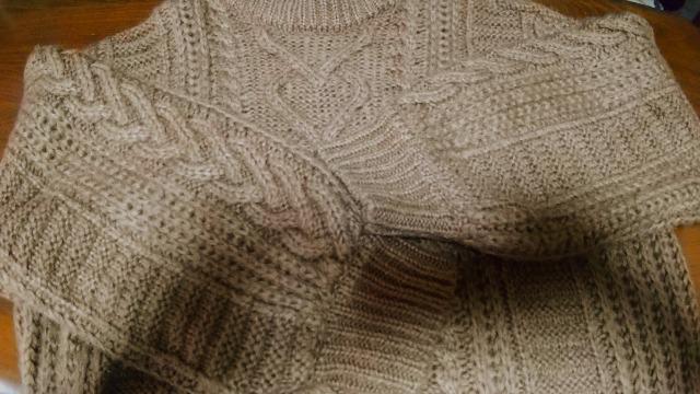 INGUNIのセーター★Mサイズ★キャラメル色 < 女性ファッション  INGUNIのセーター★Mサイズ★キャラメル色 < 女性ファッションの