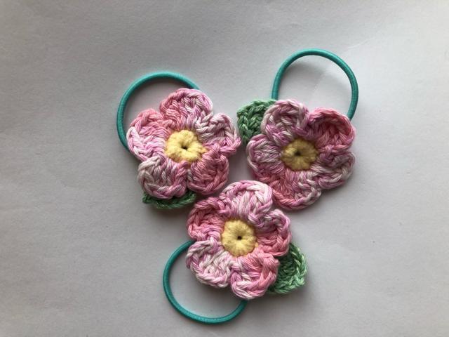 ハンドメイド ヘアゴム ピンクのお花 小さなお子様用 コットン < 女性ファッション  ハンドメイド ヘアゴム ピンクのお花 小さなお子様用 コットン < 女性ファッションの