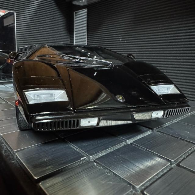 絶版未展示品 京商 1/18 ランボルギーニ カウンタックLP400 ブラック < ホビー  絶版未展示品 京商 1/18 ランボルギーニ カウンタックLP400 ブラック < ホビーの