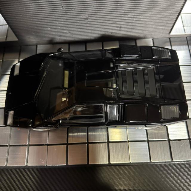 絶版未展示品 京商 1/18 ランボルギーニ カウンタックLP400 ブラック < ホビー  絶版未展示品 京商 1/18 ランボルギーニ カウンタックLP400 ブラック < ホビーの