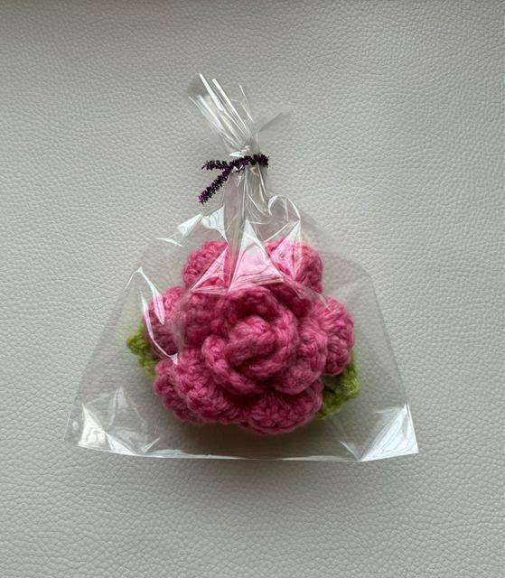 ハンドメイド アクリルたわし 薔薇 抗菌防臭 ピンク プレゼント バザー < 女性ファッション ハンドメイド アクリルたわし 薔薇 抗菌防臭 ピンク プレゼント バザー < 女性ファッションの