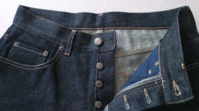 美品!激安80%オフ、GUCCI、デニムパンツ(紺、イタリア製、31〜32インチ) < ブランド  美品!激安80%オフ、GUCCI、デニムパンツ(紺、イタリア製、31〜32インチ) < ブランドの