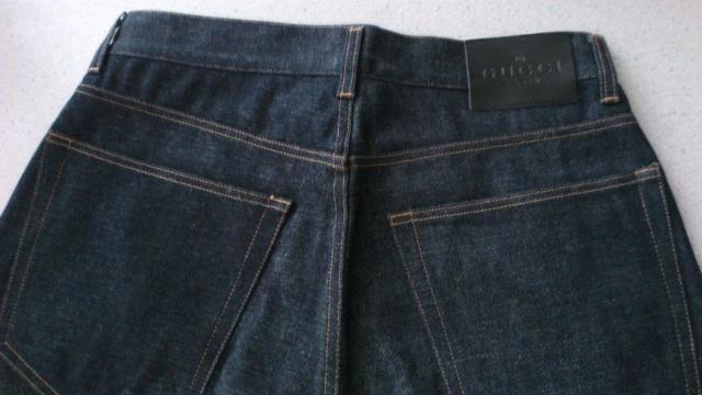 美品!激安80%オフ、GUCCI、デニムパンツ(紺、イタリア製、31〜32インチ) < ブランド  美品!激安80%オフ、GUCCI、デニムパンツ(紺、イタリア製、31〜32インチ) < ブランドの