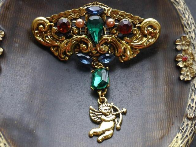 新品アンティーク調ゆらゆら天使ゴシックブローチ  < 女性アクセサリー/時計  新品アンティーク調ゆらゆら天使ゴシックブローチ   < 女性アクセサリー/時計の