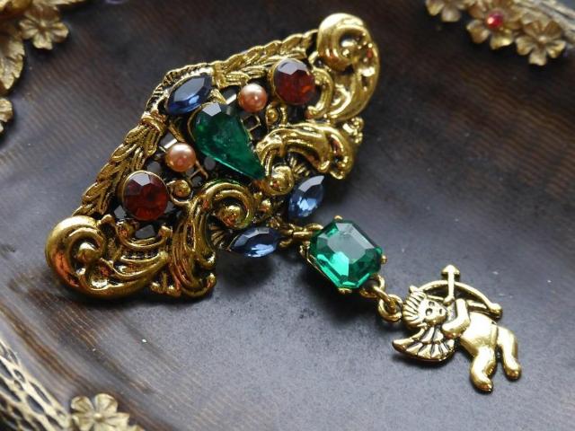 新品アンティーク調ゆらゆら天使ゴシックブローチ  < 女性アクセサリー/時計  新品アンティーク調ゆらゆら天使ゴシックブローチ  < 女性アクセサリー/時計の