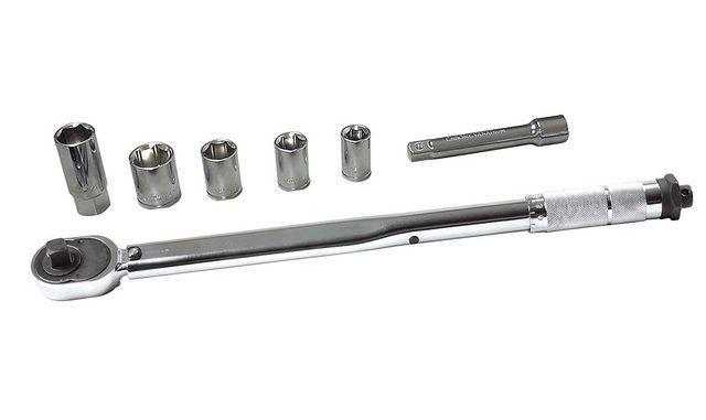 エマーソン トルクレンチセット EM-29 ソケット5個付 < 自動車/バイク エマーソン トルクレンチセット EM-29 ソケット5個付 < 自動車/バイク