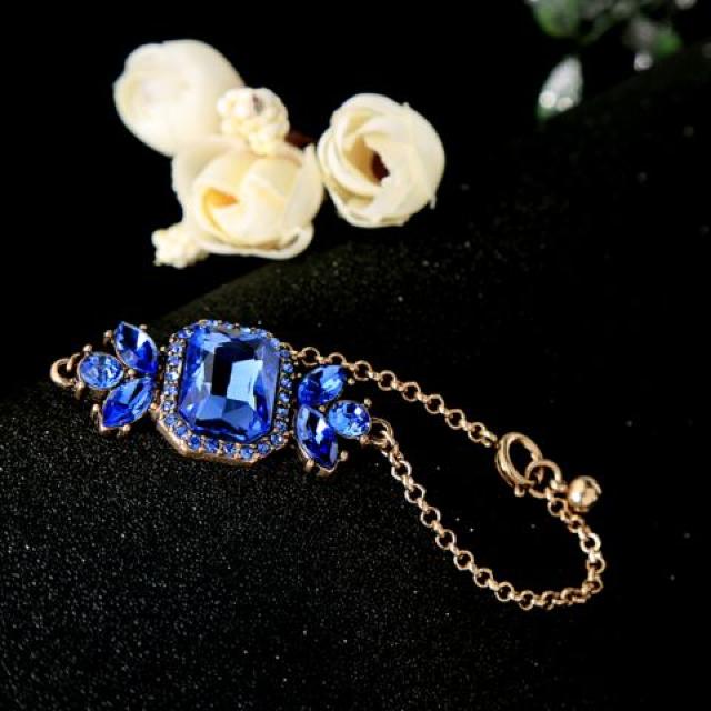 Vi AeB[NSVbNXg[uXbg  ANZT[/v 